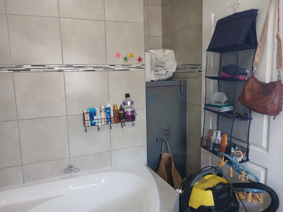4 Bedroom Property for Sale in Dana Bay Western Cape